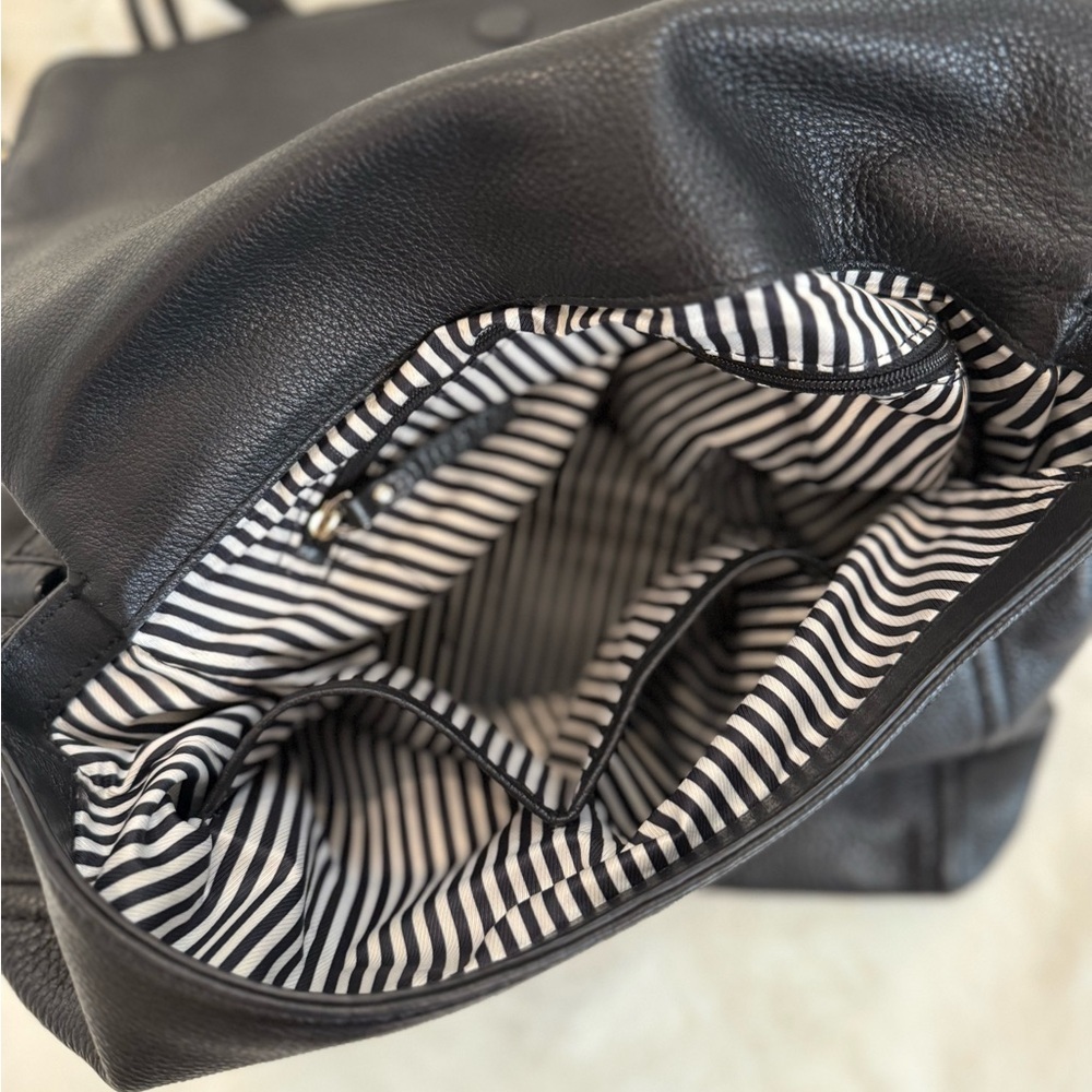 Kate Spade Cobble Hill Black Pebbled Leather Classic Crossbody Bag - Picture 7 of 16